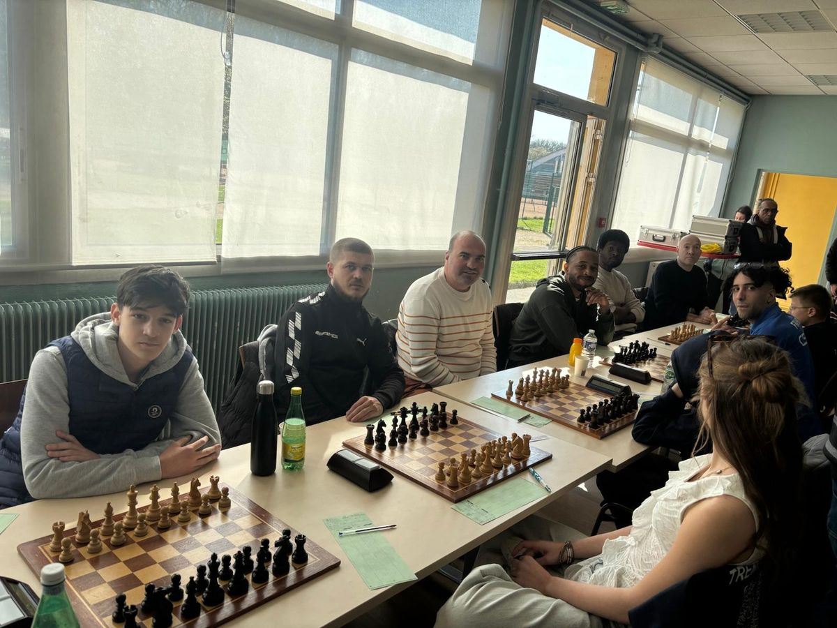 L'équipe de L'Échiquier Dionysien en compétition